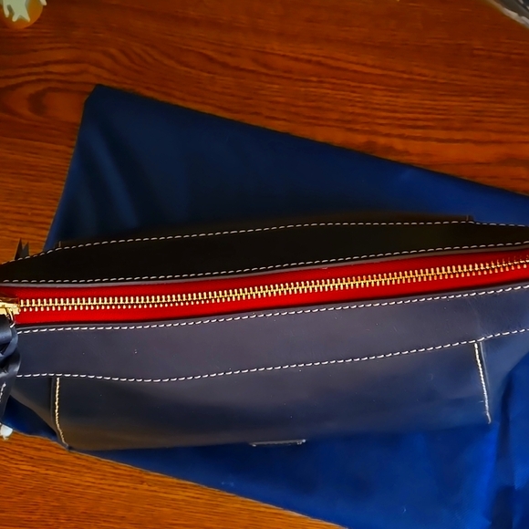 Dooney & Bourke Cassidy Hobo Navy Florentine leather NWT - Picture 9 of 15